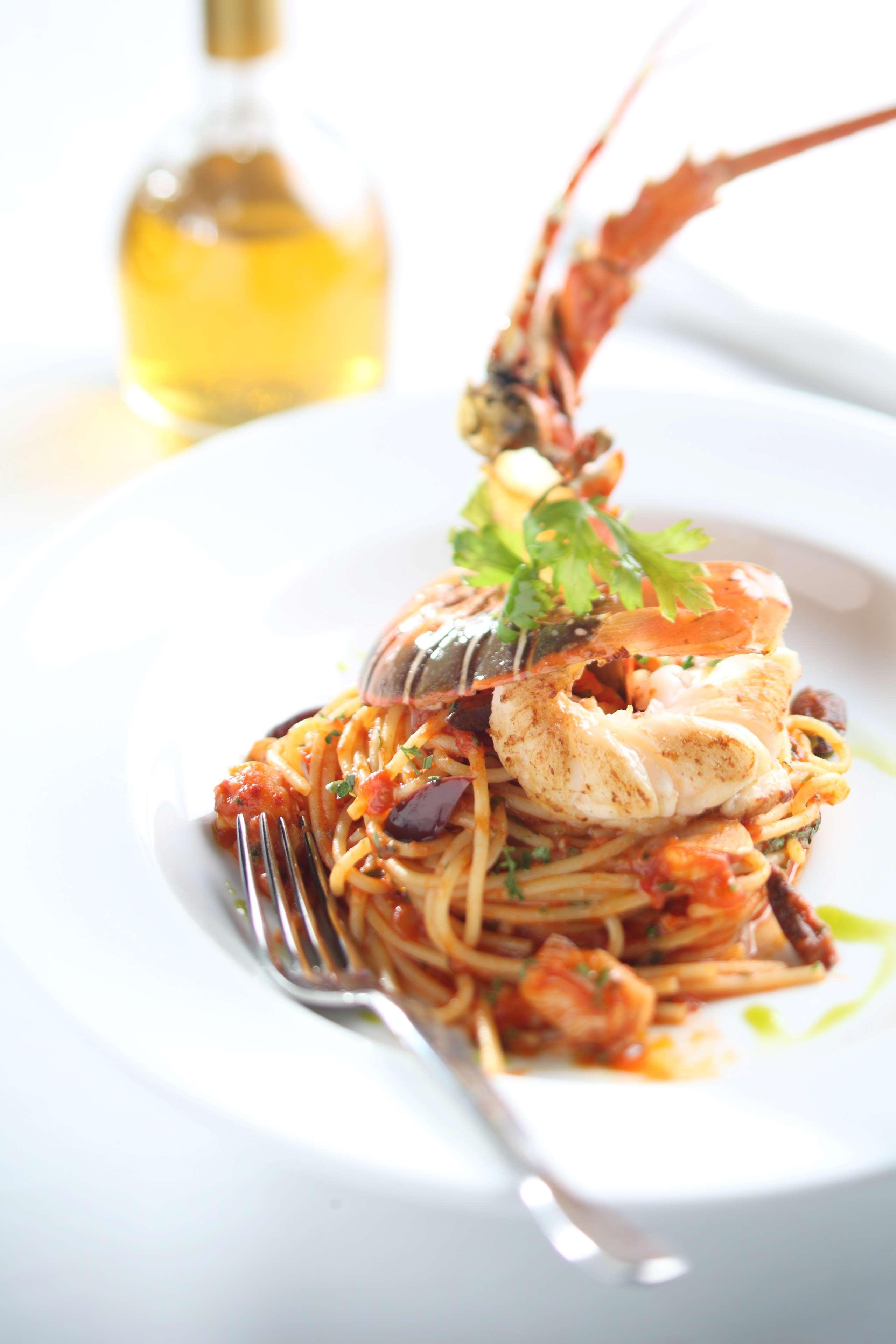 Hyatt Regency Mumbai International Airport Exterior foto Spaghetti alla vodka